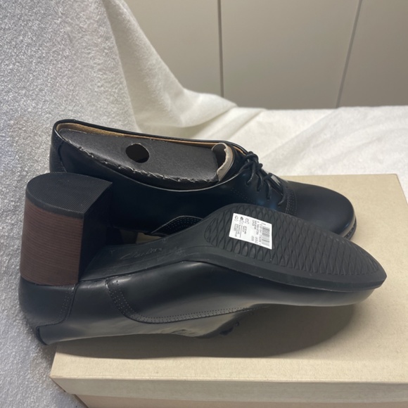 Clarks - Picture 9 of 9